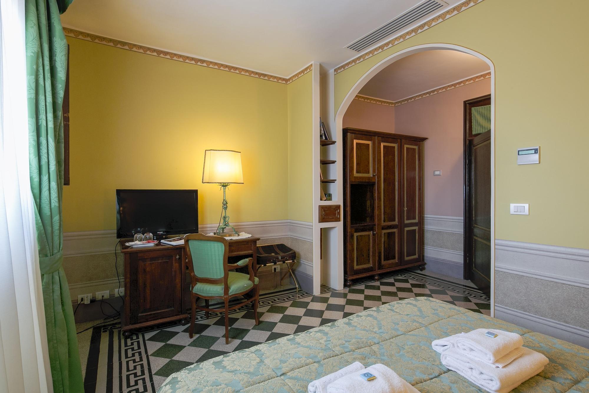 I Portici Hotel - Residenza D'Epoca Арецо Екстериор снимка