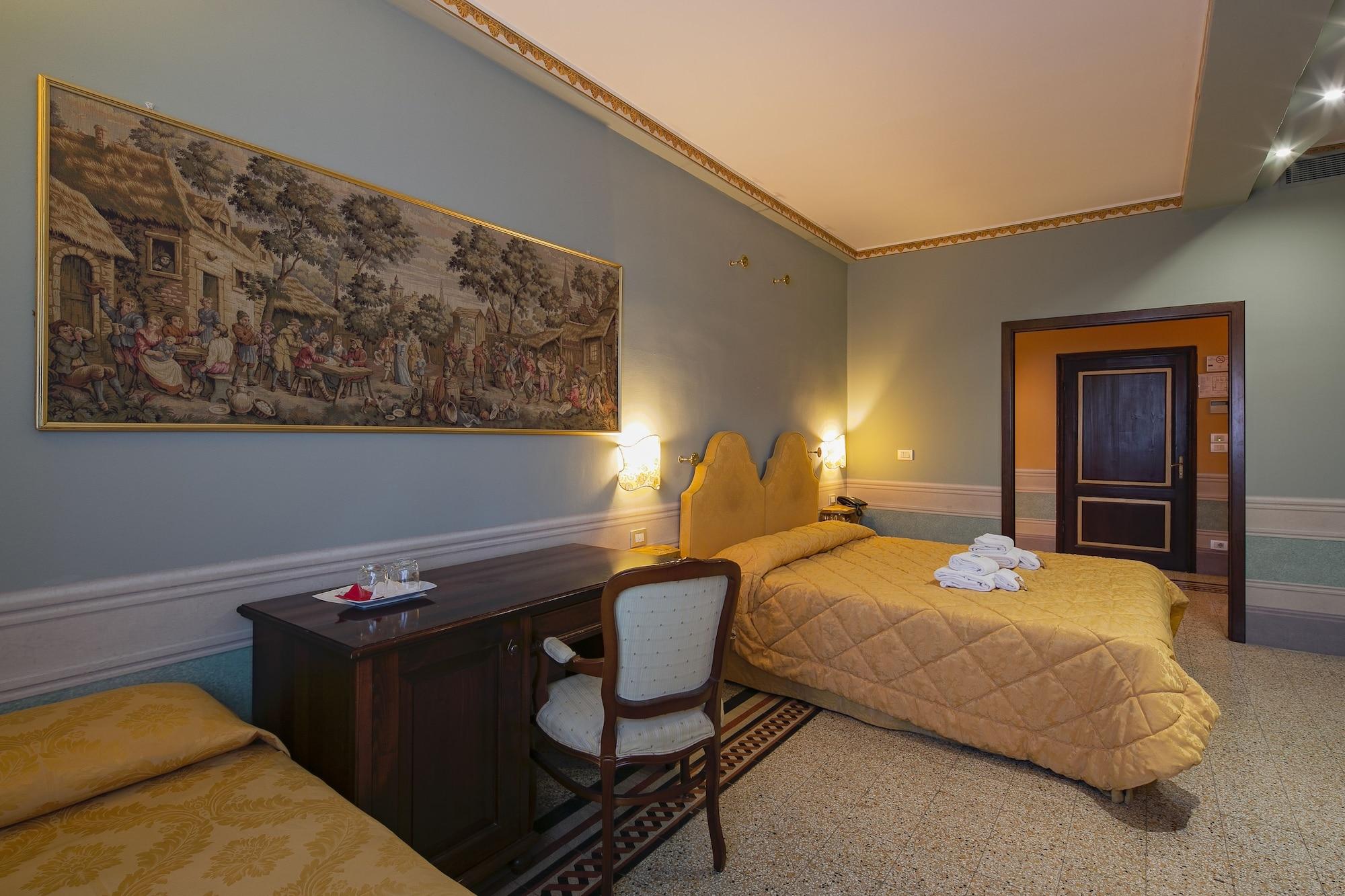 I Portici Hotel - Residenza D'Epoca Арецо Екстериор снимка