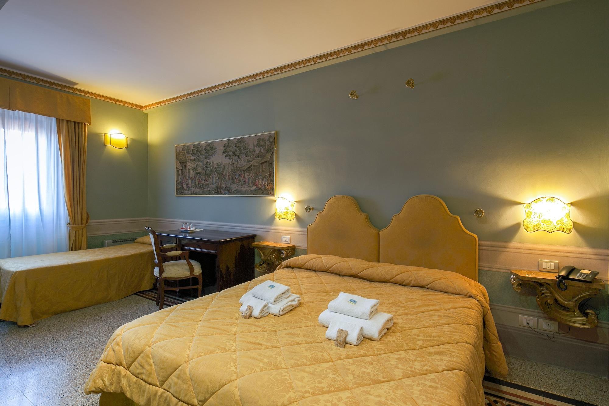 I Portici Hotel - Residenza D'Epoca Арецо Екстериор снимка