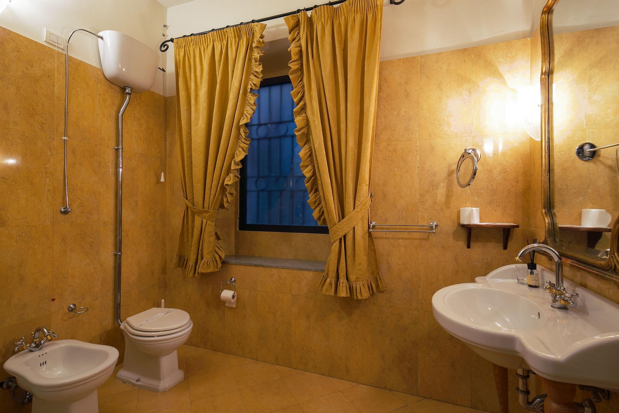 I Portici Hotel - Residenza D'Epoca Арецо Екстериор снимка