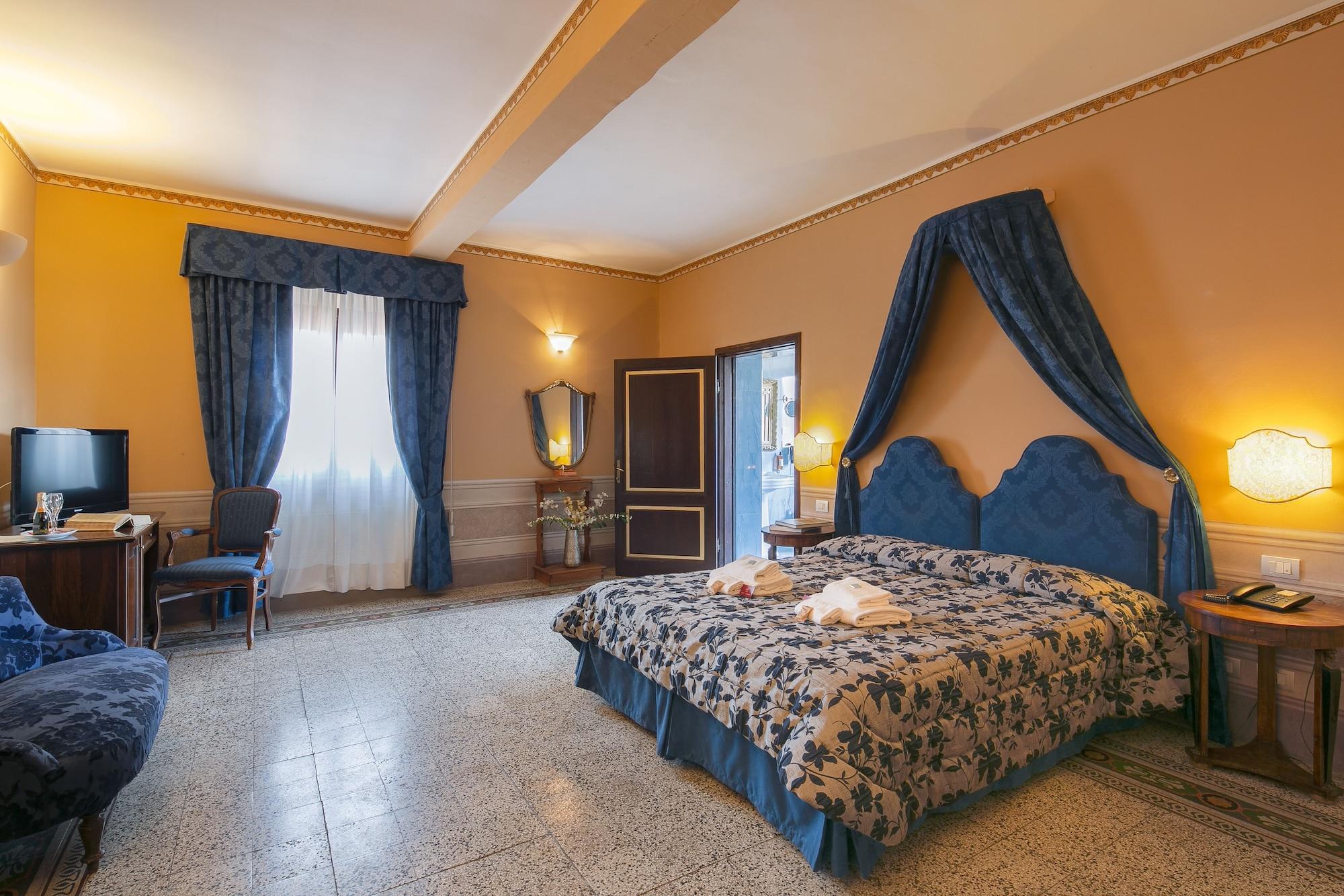 I Portici Hotel - Residenza D'Epoca Арецо Екстериор снимка
